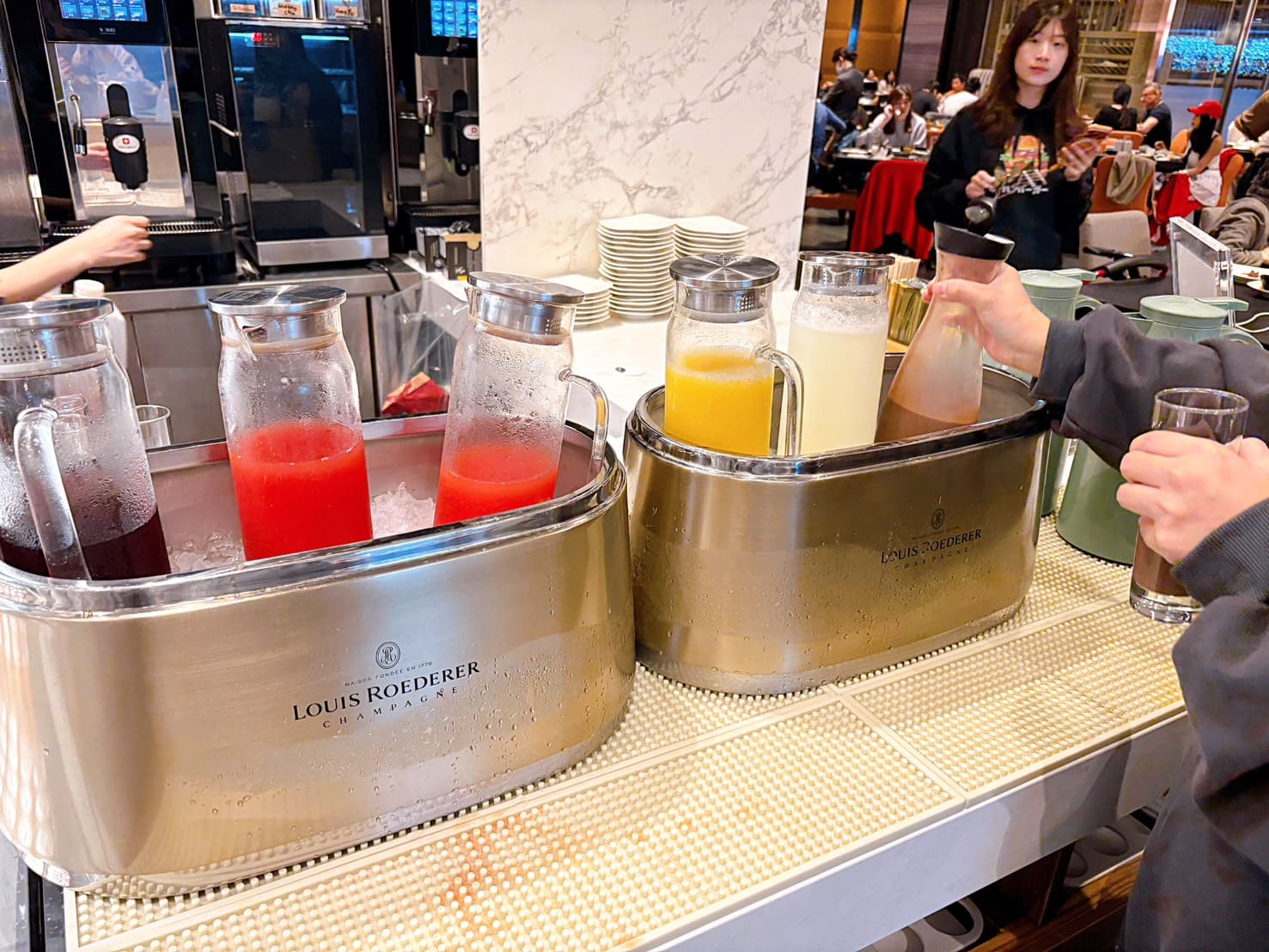 《信義區美食》寒舍艾美探索廚房,改裝升級龍蝦和牛海膽鮑魚蟹腳生干貝吃到飽(訂位 價目表) @神農太太底家 《信義區美食》寒舍艾美探索廚房,改裝升級龍蝦和牛海膽鮑魚蟹腳生干貝吃到飽(訂位 價目表) @神農太太底家