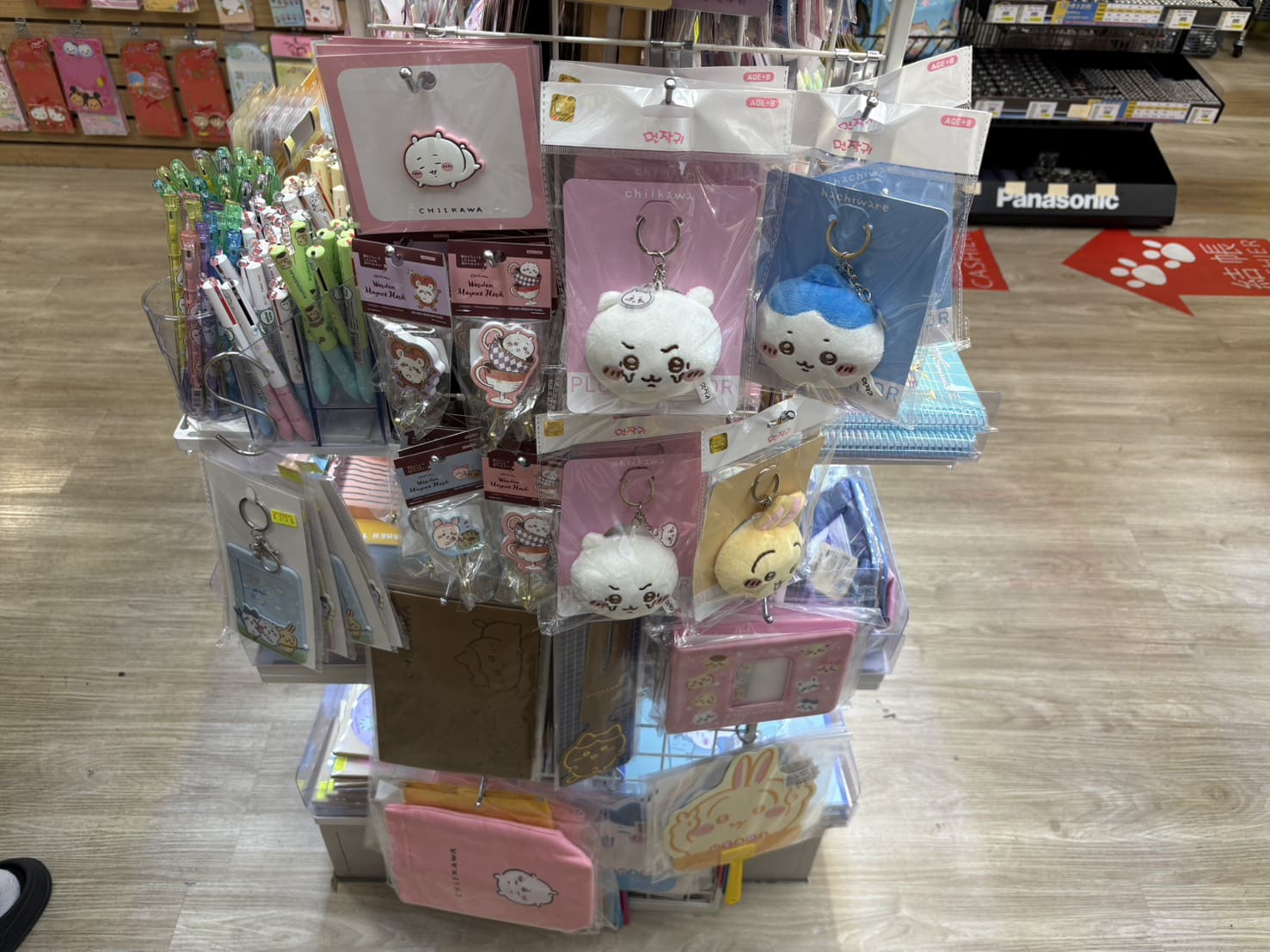 《台北買買》文林文具，滿滿吉伊卡哇三麗鷗TOMICA紙膠帶的好買禮品店 @神農太太底家