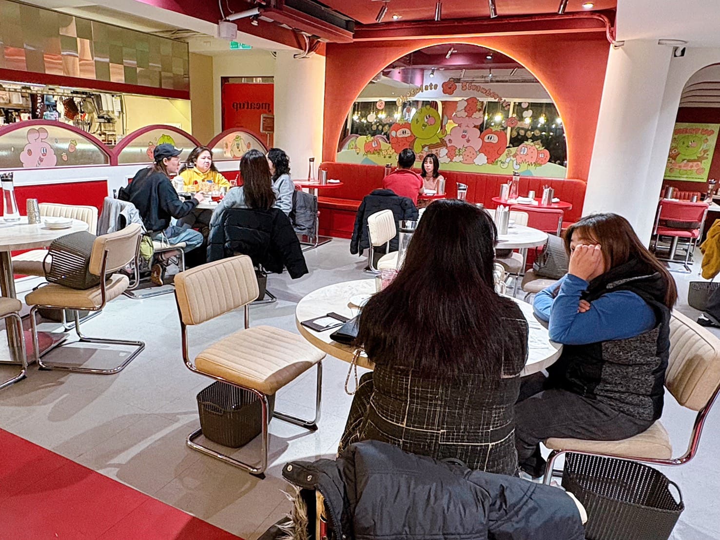 《西門美食》Meat Up 覓晌，KINGJUN 限量聯名大湖草莓可愛浮誇甜點(菜單) @神農太太底家