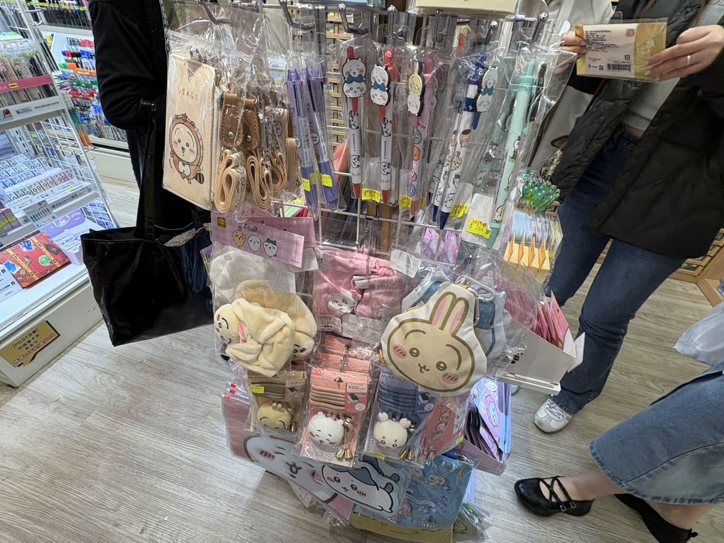 《台北買買》文林文具，滿滿吉伊卡哇三麗鷗TOMICA紙膠帶的好買禮品店 @神農太太底家