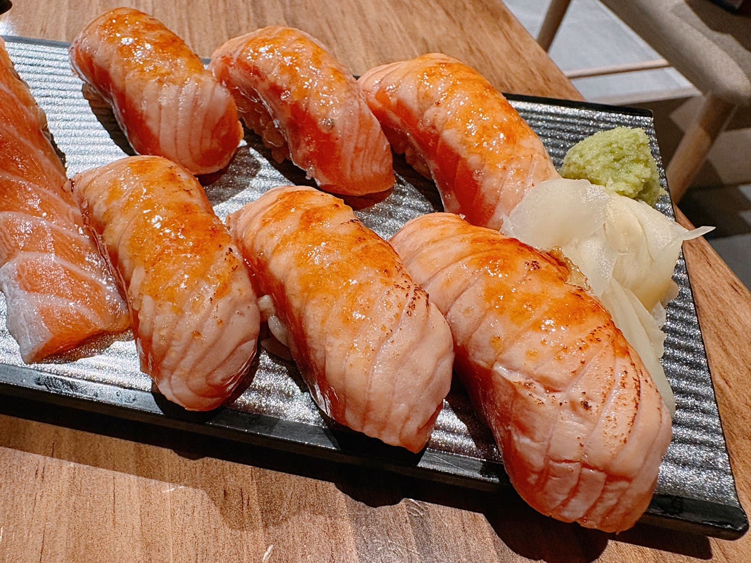 《市府站美食》すしの魚君 統一時代台北店,週三鮭魚半價超划算(菜單) @神農太太底家 《市府站美食》すしの魚君 統一時代台北店,週三鮭魚半價超划算(菜單) @神農太太底家