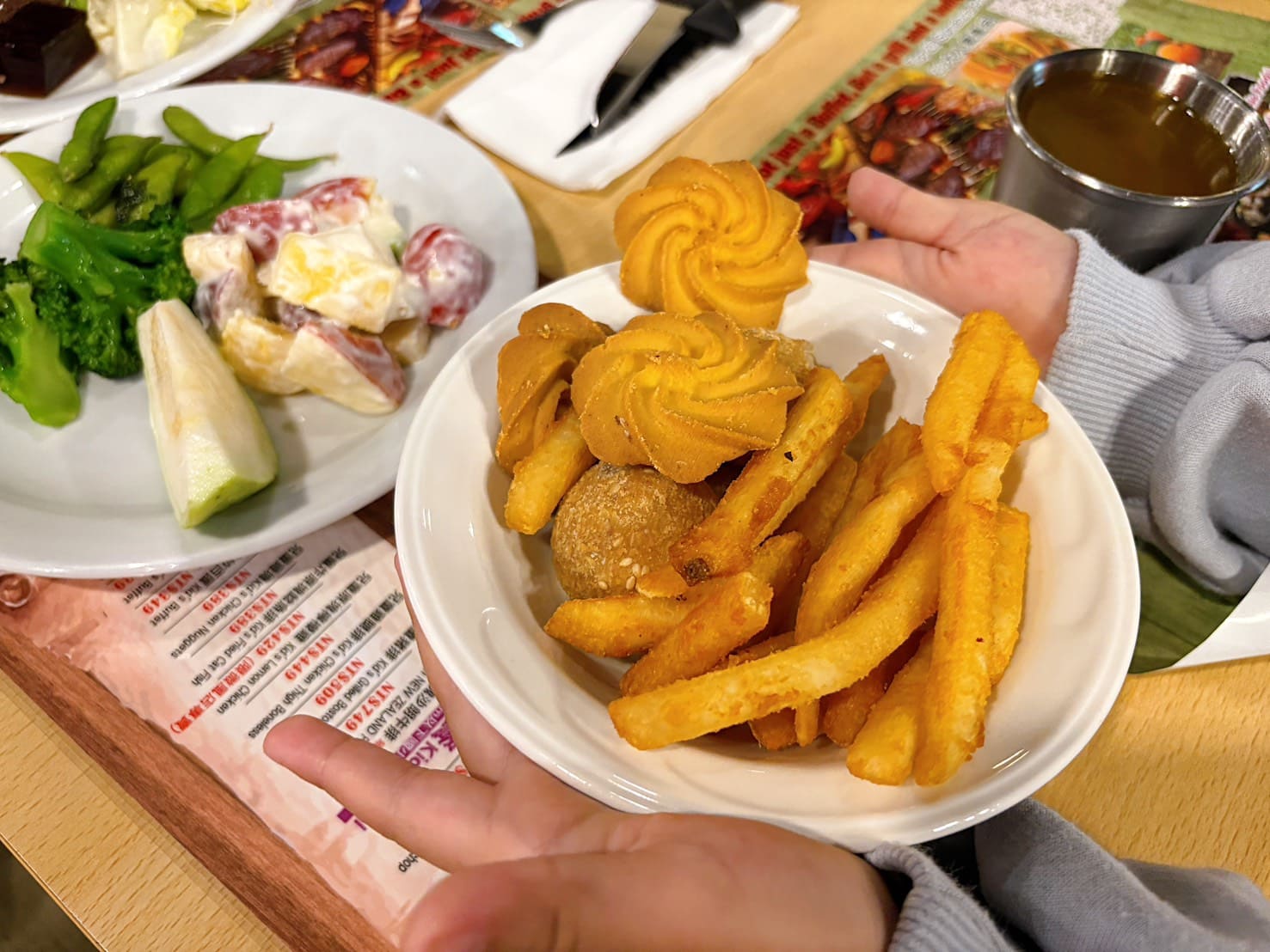 《忠孝復興美食》龐德羅莎復興微風店，高CP值老字號自助吧吃到飽新分店(菜單) @神農太太底家