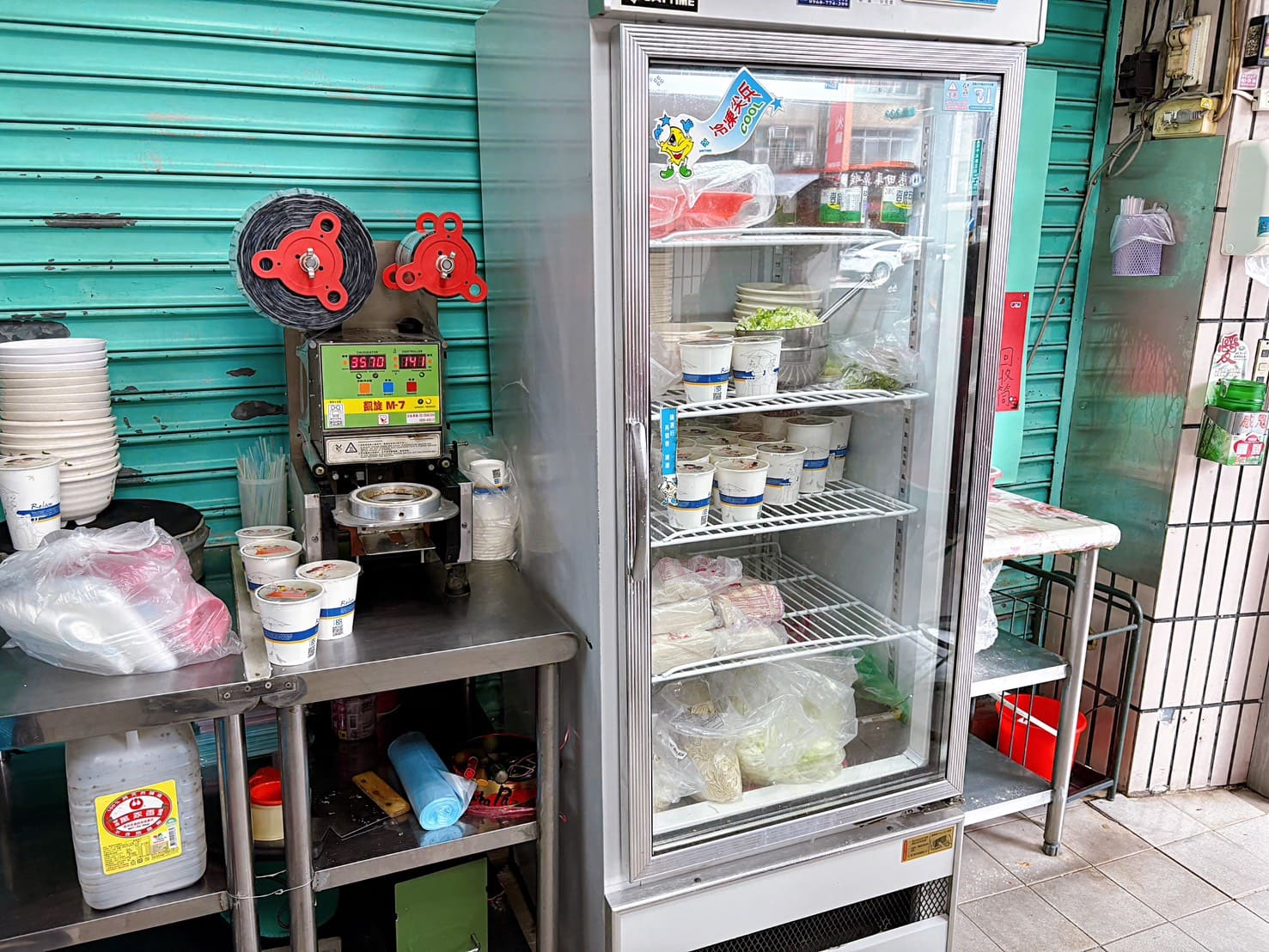 《士林美食》三賀小籠包，一籠只要100元，皮Q好吃還有湯汁(菜單) @神農太太底家