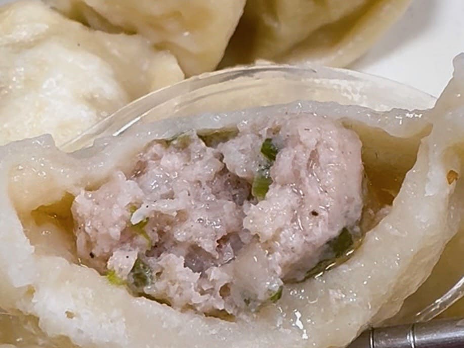 《士林美食》三賀小籠包,一籠只要100元,皮Q好吃還有湯汁(菜單) @神農太太底家 《士林美食》三賀小籠包,一籠只要100元,皮Q好吃還有湯汁(菜單) @神農太太底家