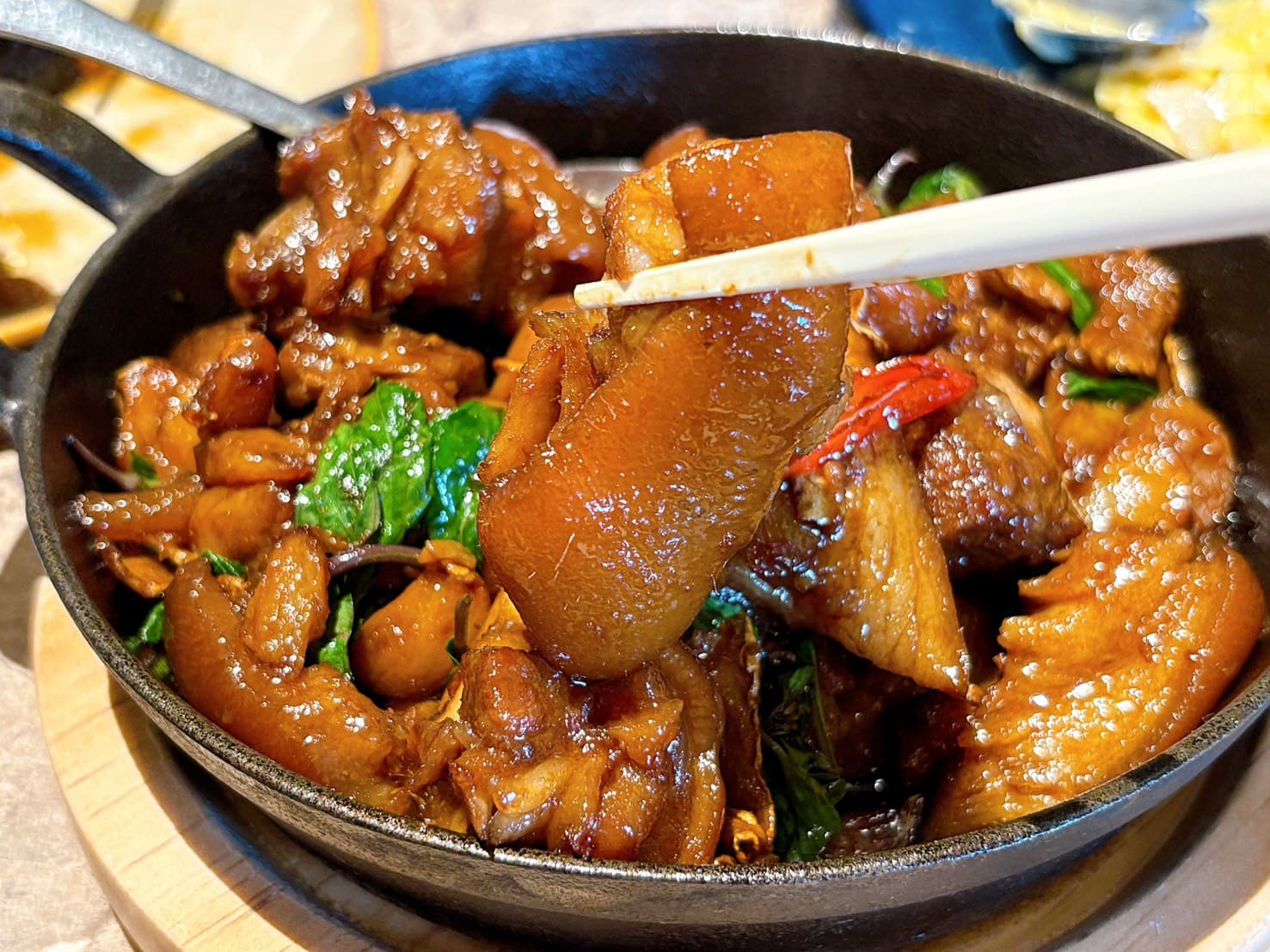 《大直美食》欣葉小聚美麗華店，米其林必比登推薦創意台菜(菜單) @神農太太底家