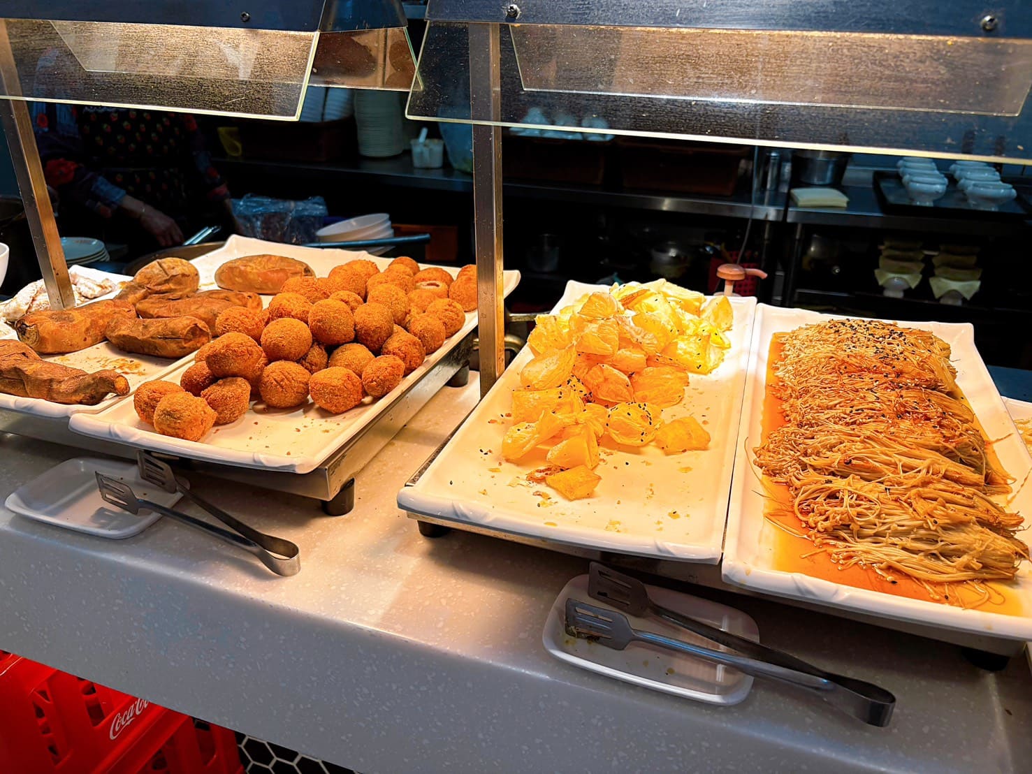 《蘆洲美食》貴族世家蘆洲長榮店，430元起排餐+水果熱食小菜百樣食材吃到飽(菜單) @神農太太底家