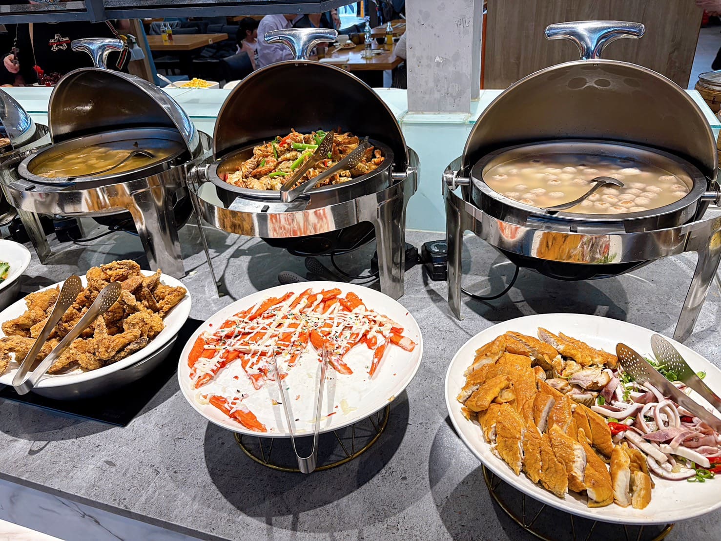 《蘆洲美食》貴族世家蘆洲長榮店，430元起排餐+水果熱食小菜百樣食材吃到飽(菜單) @神農太太底家