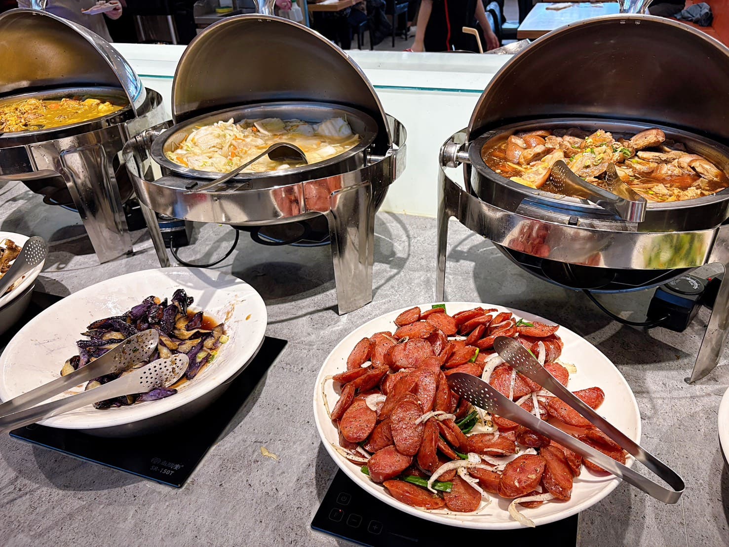 《蘆洲美食》貴族世家蘆洲長榮店，430元起排餐+水果熱食小菜百樣食材吃到飽(菜單) @神農太太底家