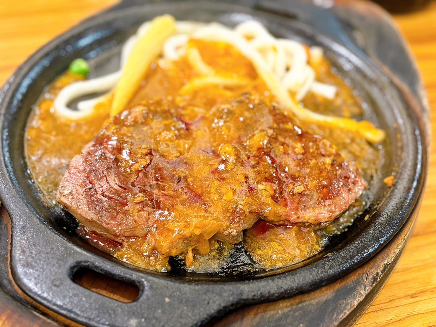 《蘆洲美食》貴族世家蘆洲長榮店，430元起排餐+水果熱食小菜百樣食材吃到飽(菜單) @神農太太底家