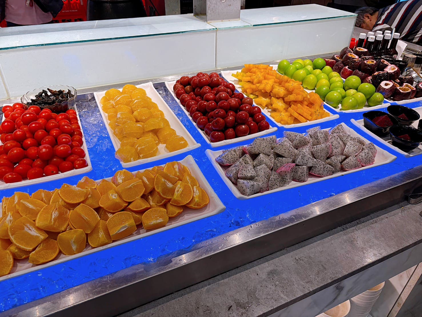 《蘆洲美食》貴族世家蘆洲長榮店，430元起排餐+水果熱食小菜百樣食材吃到飽(菜單) @神農太太底家