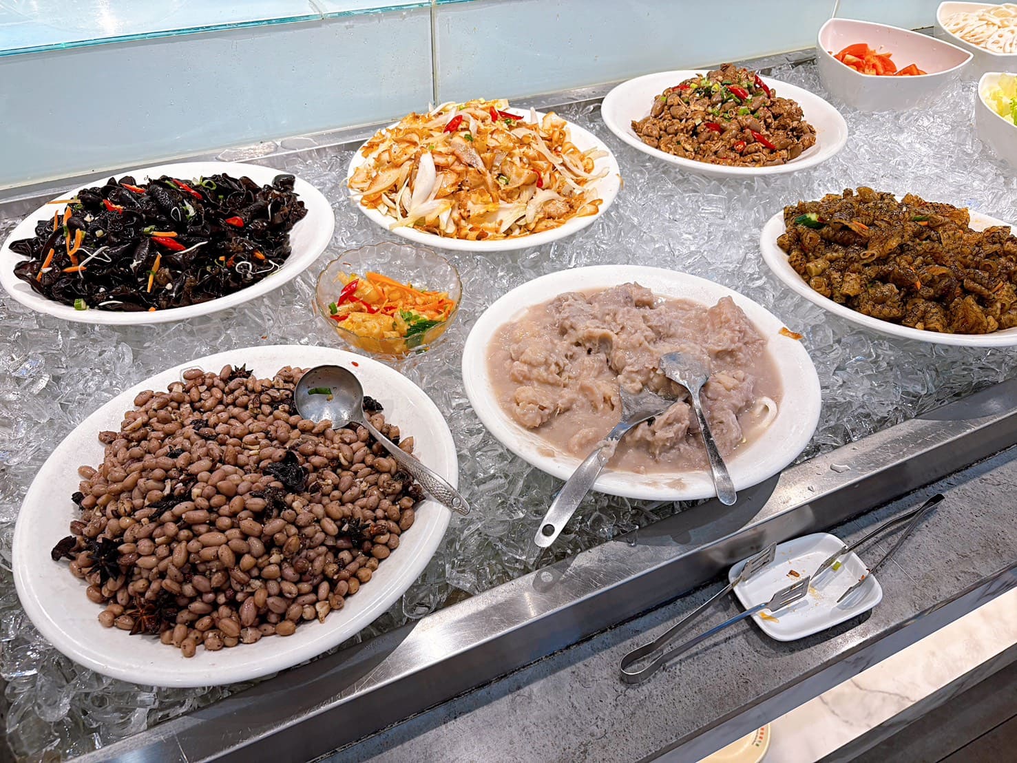 《蘆洲美食》貴族世家蘆洲長榮店，430元起排餐+水果熱食小菜百樣食材吃到飽(菜單) @神農太太底家