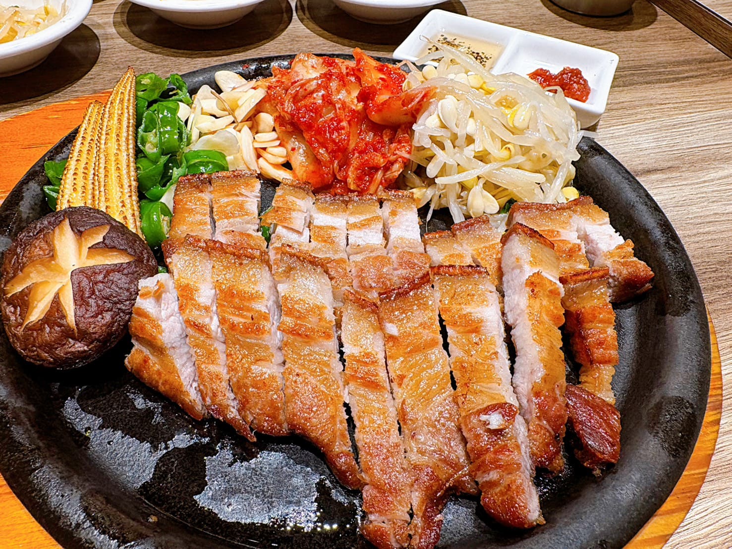 《圓山站美食》快樂村咖哩屋，你不可能吃過的高CP值家常簡餐(菜單) @神農太太底家