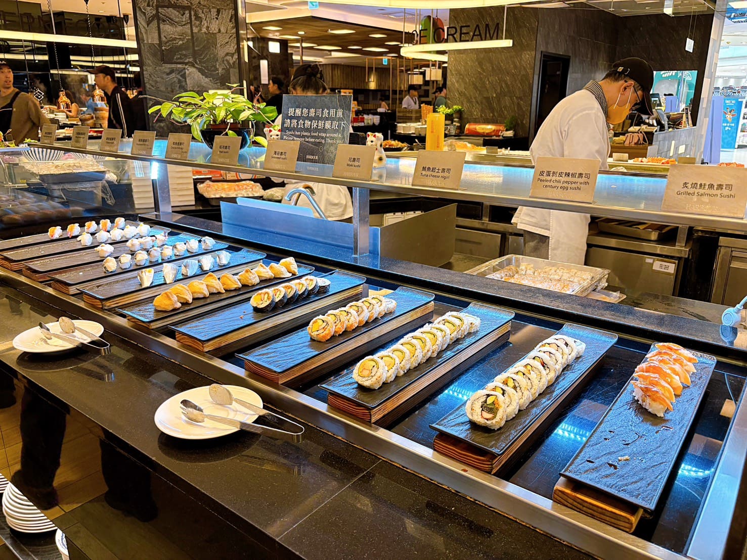 《士林美食》漢來海港台北天母SOGO店，海鮮生蠔牛排高CP值吃到飽(訂位 價目表) @神農太太底家