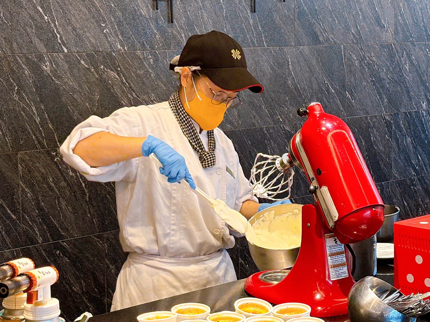 《士林美食》漢來海港台北天母SOGO店，海鮮生蠔牛排高CP值吃到飽(訂位 價目表) @神農太太底家