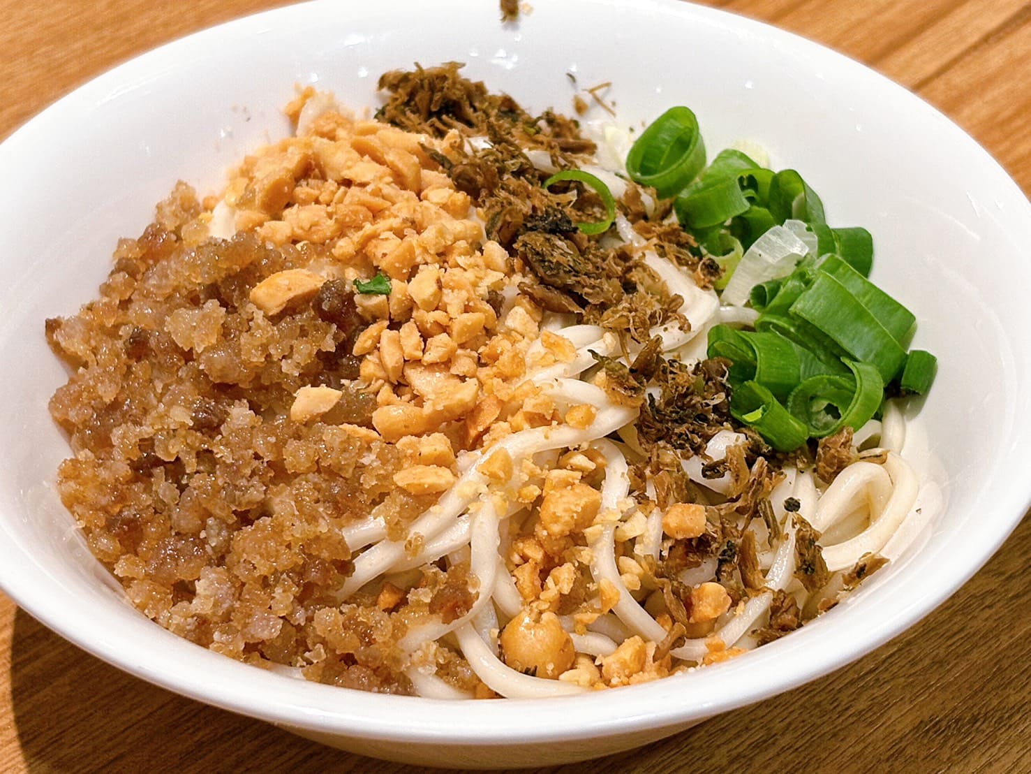 《林口美食》四川吳抄手林口店，三井OUTLET內米其林必比登推薦老店(菜單) @神農太太底家