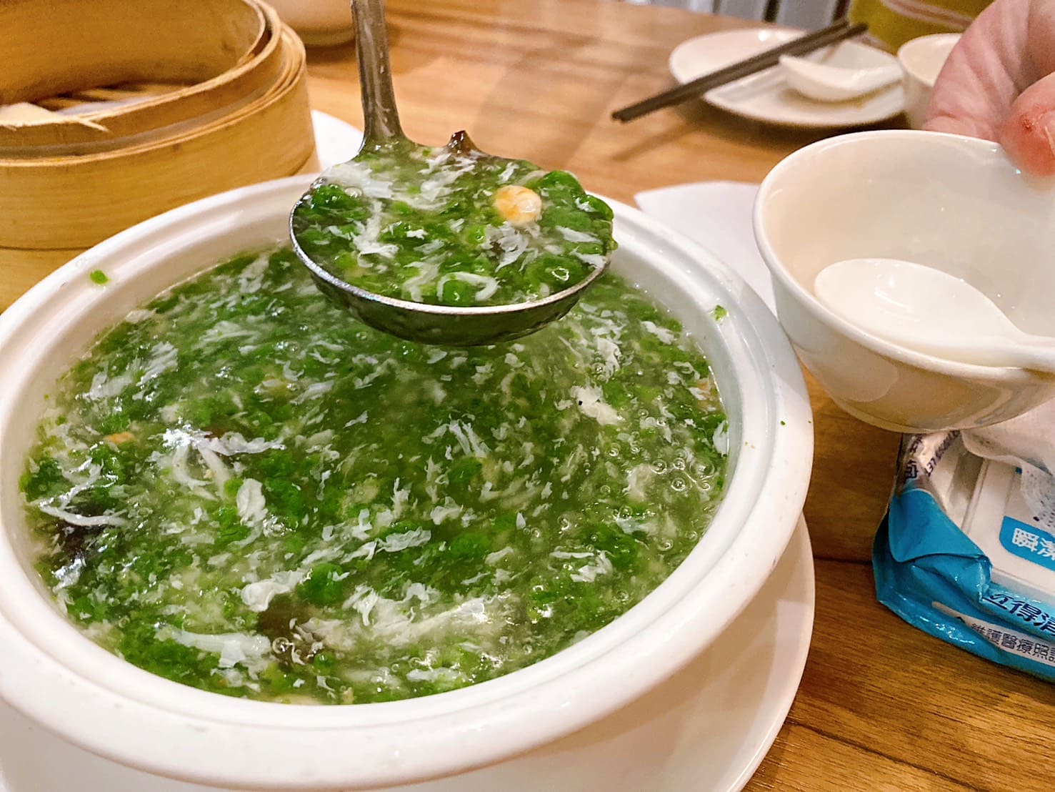 《林口美食》四川吳抄手林口店，三井OUTLET內米其林必比登推薦老店(菜單) @神農太太底家