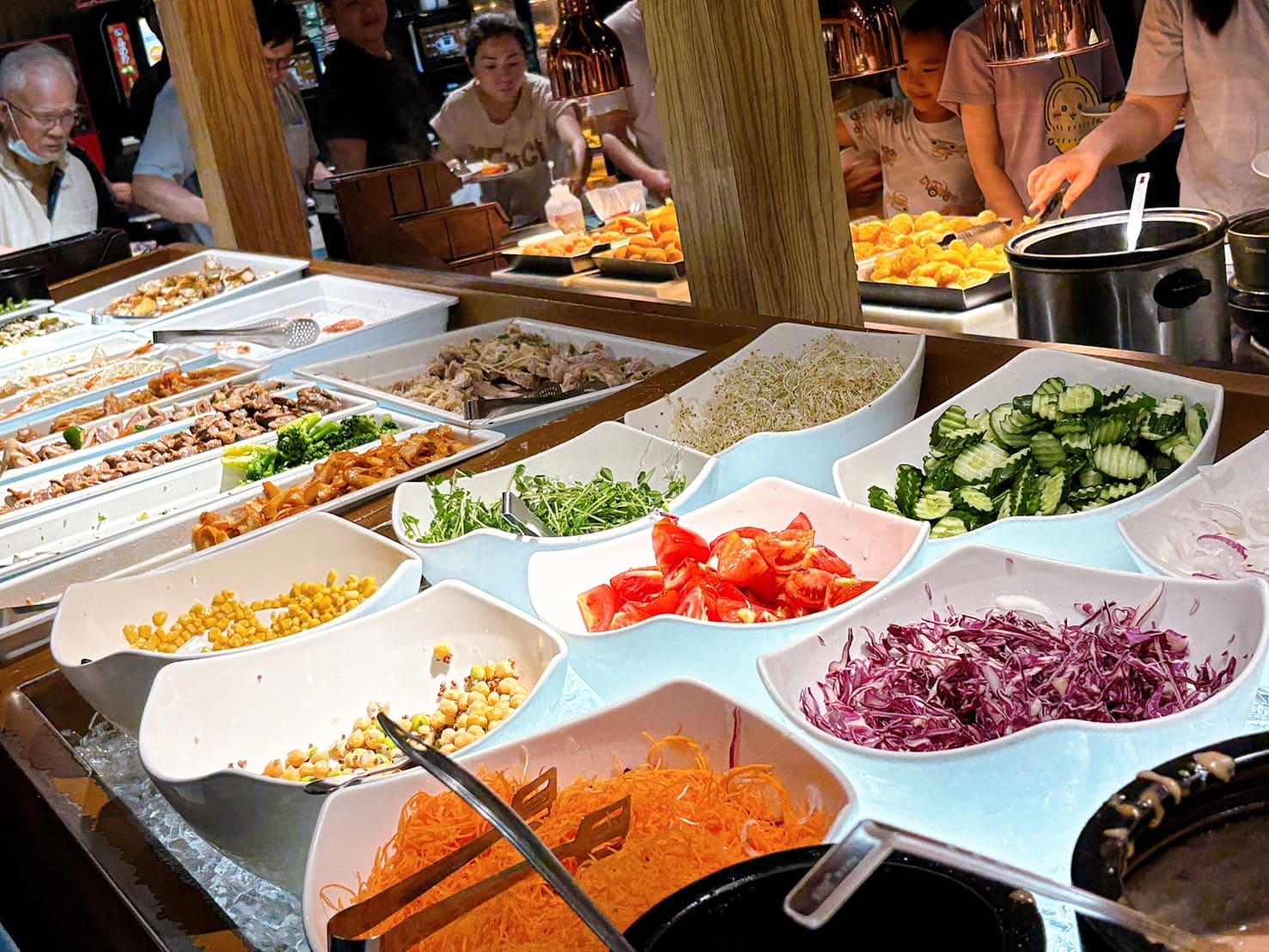 《中和美食》我家牛排中和旗艦店，高CP值上百道自助吧吃到飽(菜單) @神農太太底家