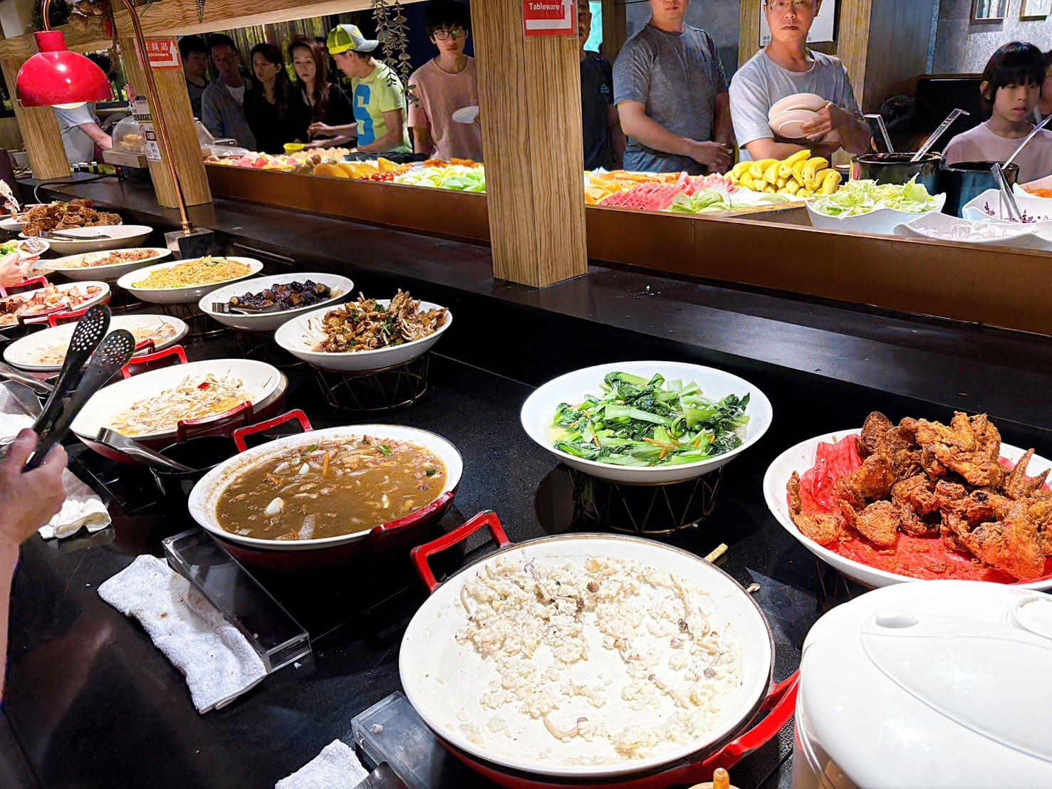 《中和美食》我家牛排中和旗艦店，高CP值上百道自助吧吃到飽(菜單) @神農太太底家