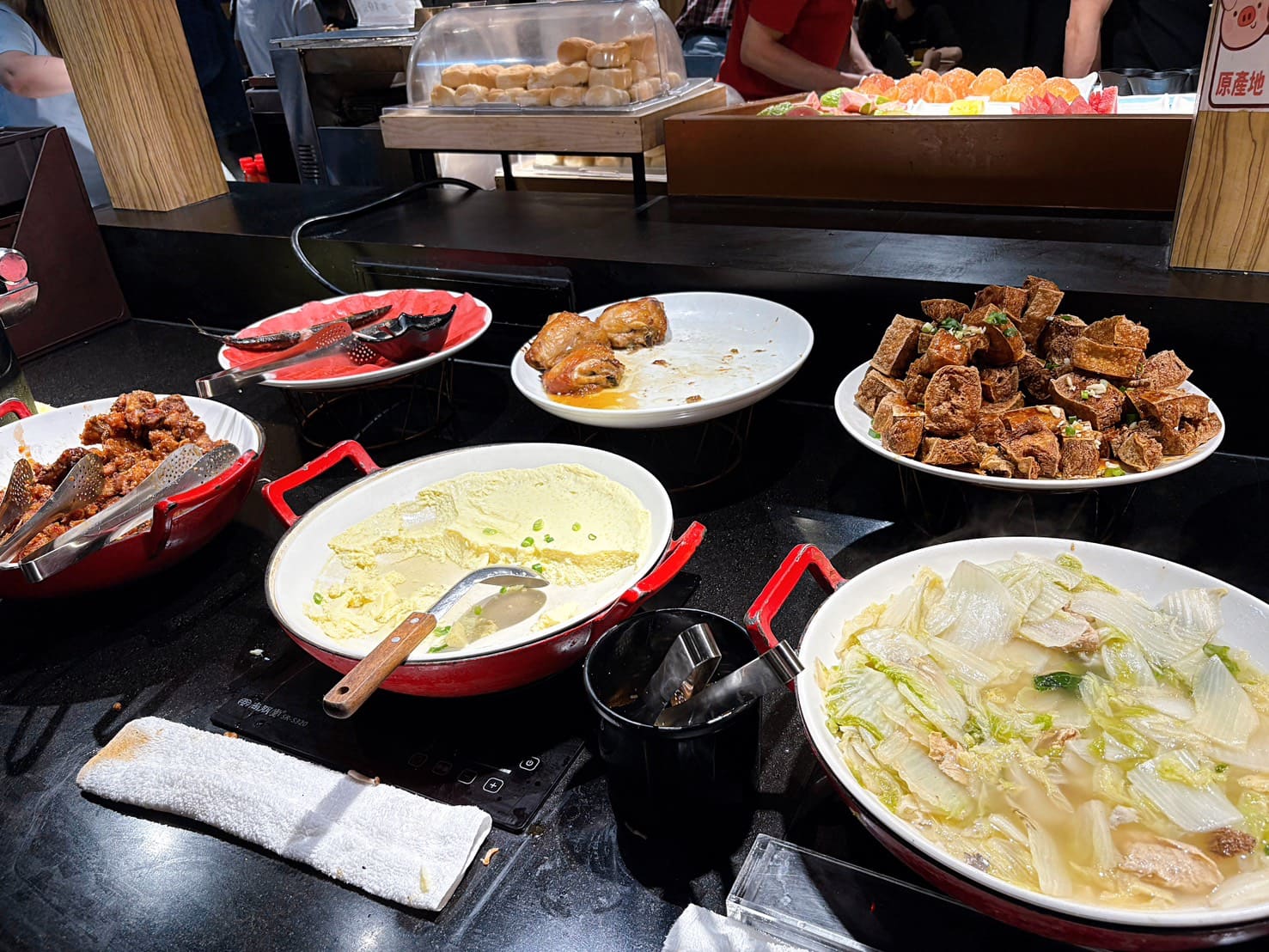 《中和美食》我家牛排中和旗艦店，高CP值上百道自助吧吃到飽(菜單) @神農太太底家