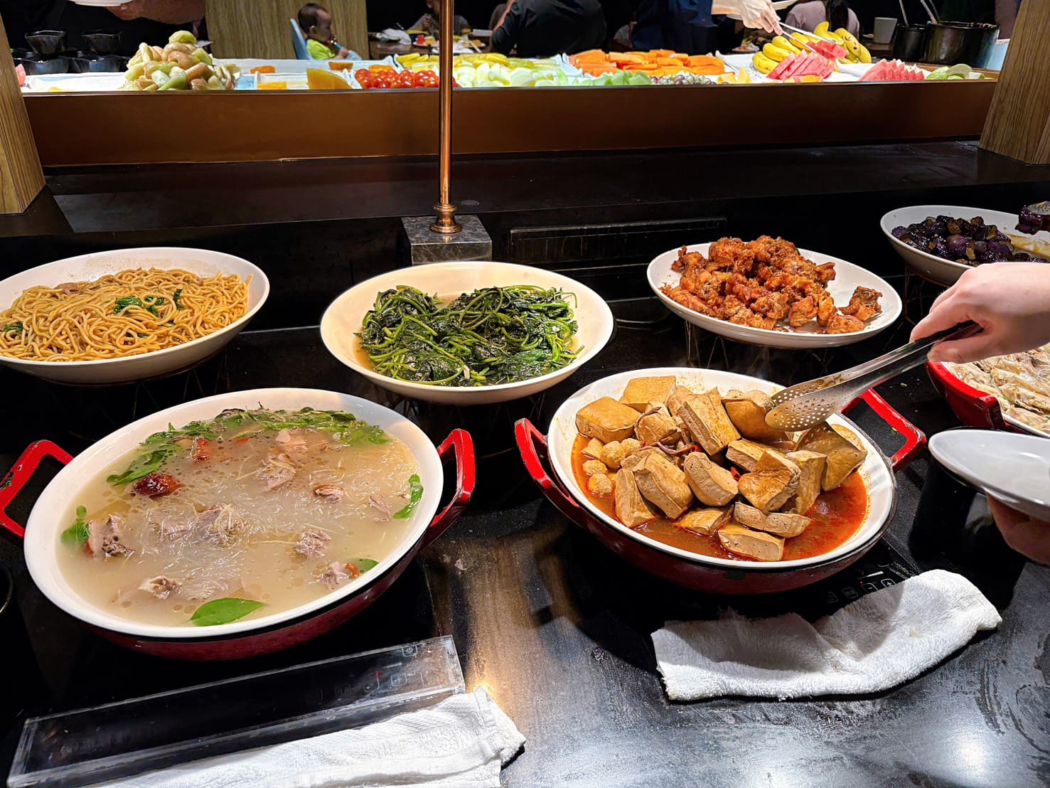 《中和美食》我家牛排中和旗艦店，高CP值上百道自助吧吃到飽(菜單) @神農太太底家