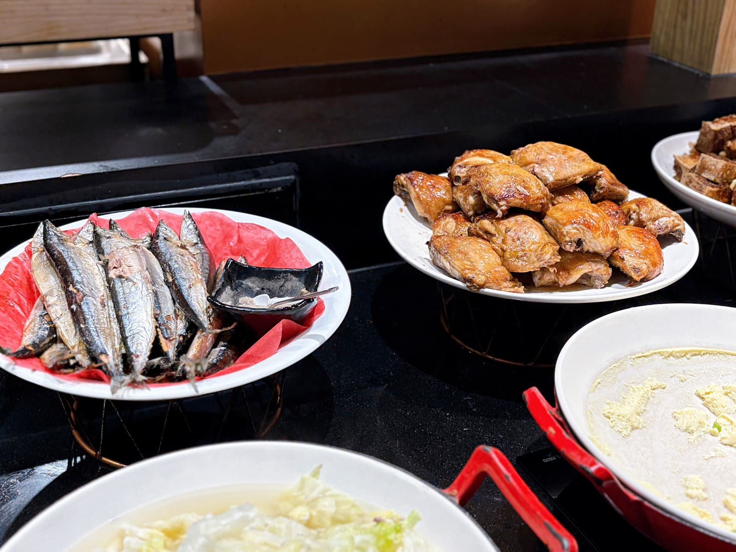 《中和美食》我家牛排中和旗艦店，高CP值上百道自助吧吃到飽(菜單) @神農太太底家