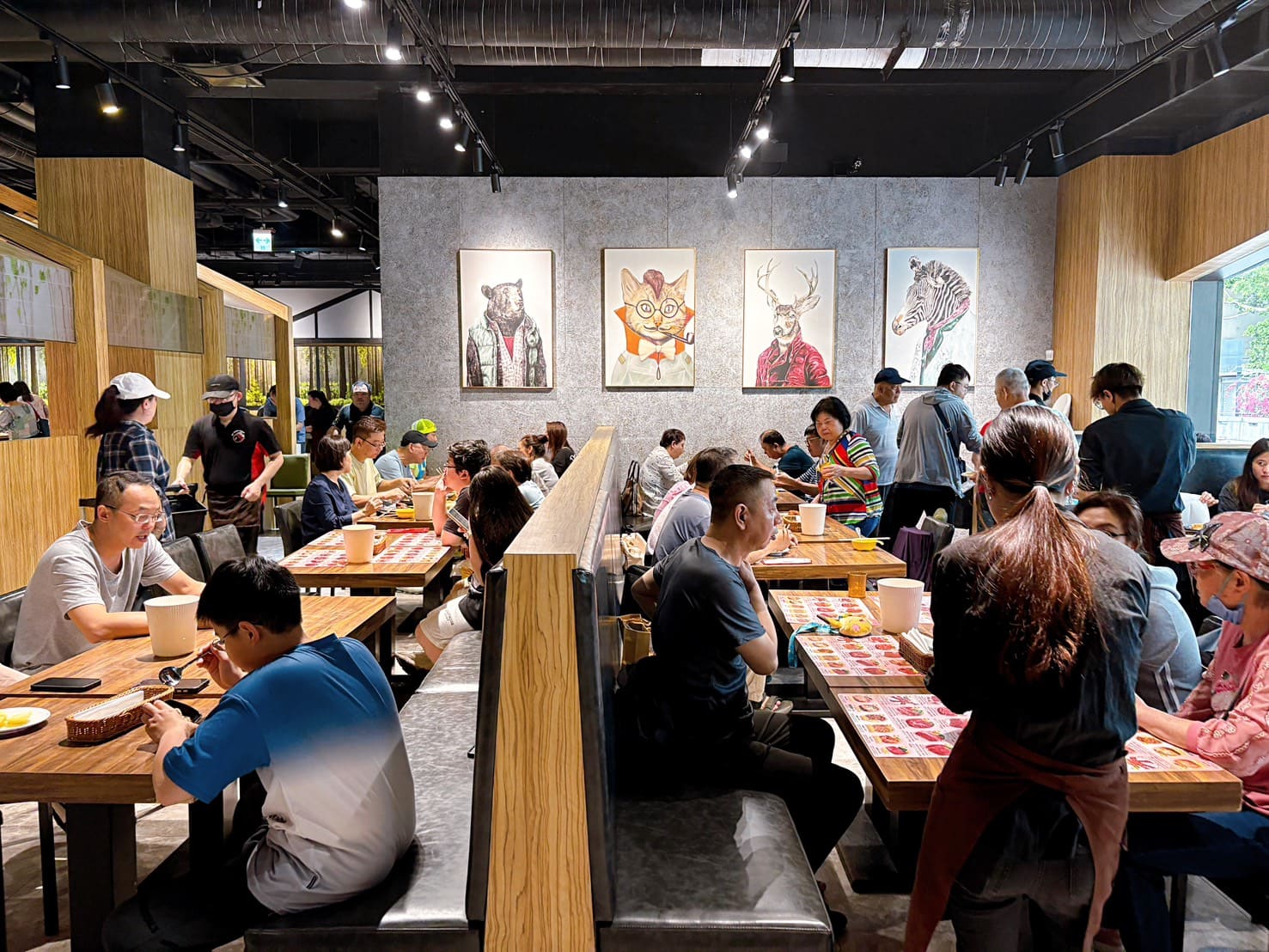 《中和美食》我家牛排中和旗艦店，高CP值上百道自助吧吃到飽(菜單) @神農太太底家