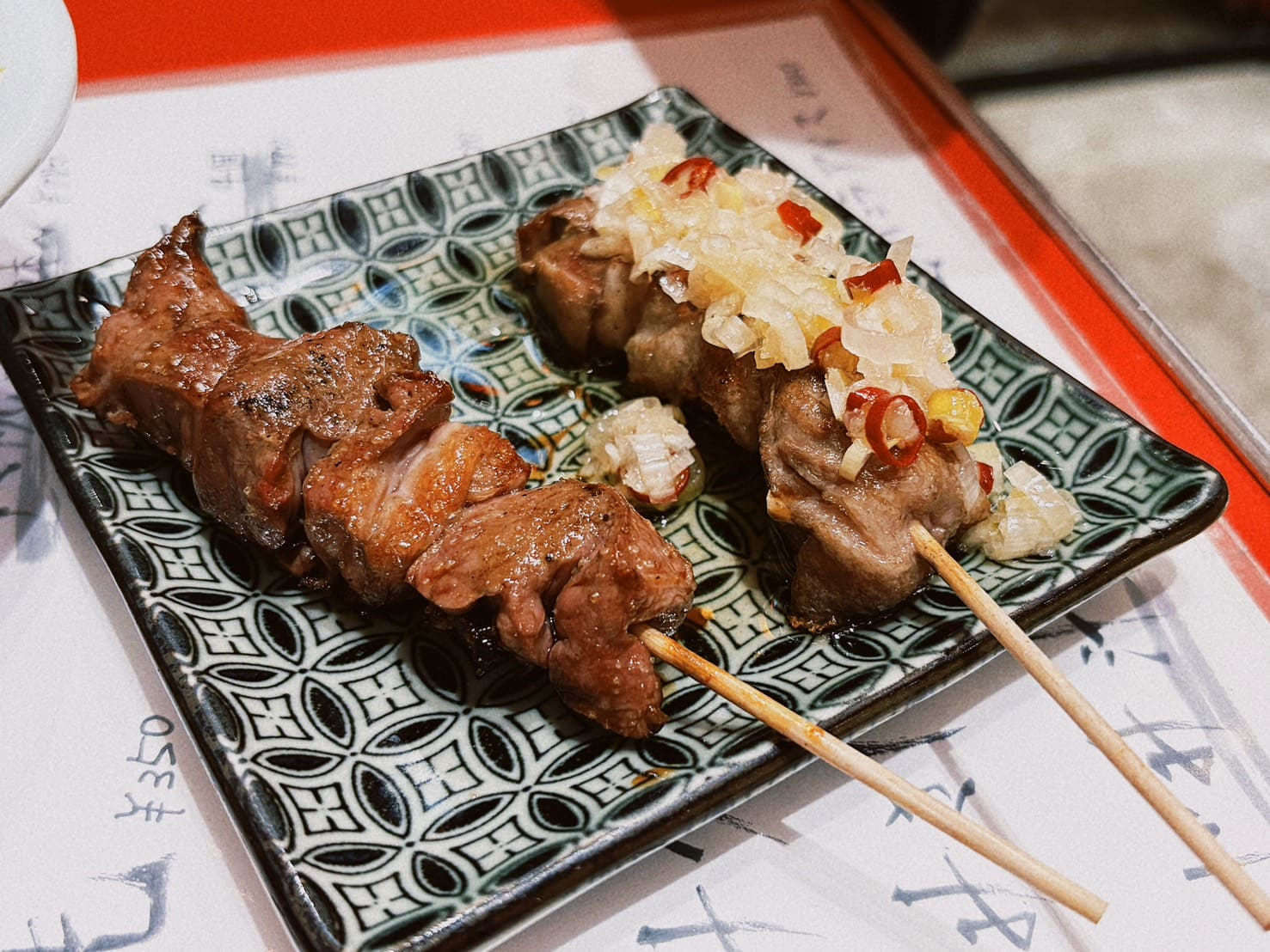 《名古屋美食》ほぼ栄駅一番出口のれん街焼鳥しろう，昭和風情美食街串燒關東煮(菜單) @神農太太底家