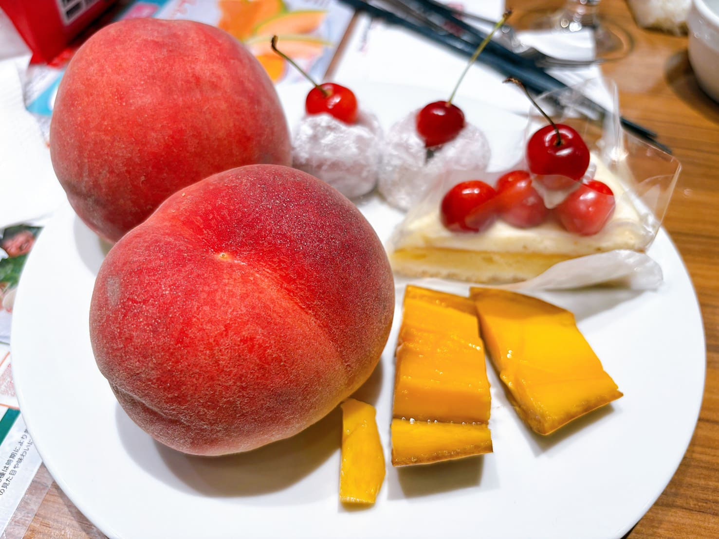 《大阪美食》Sweets Paradise 梅田店，櫻桃哈密瓜芒果等高級水果甜點義大利麵吃到飽(訂位 價目表) @神農太太底家