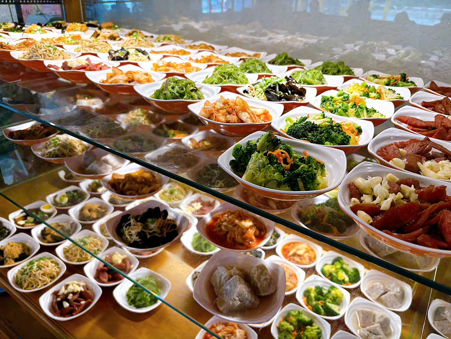 《桃園美食》老皮牛肉麵華亞店，平價麵食100元起居然有豆花豆漿吃到飽(菜單) @神農太太底家