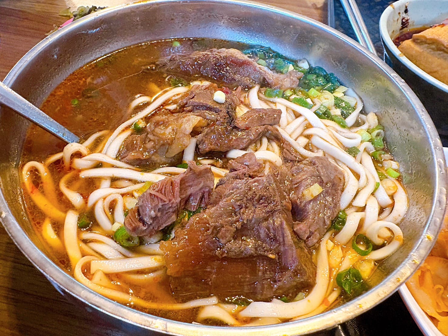 《桃園美食》老皮牛肉麵華亞店,平價麵食100元起居然有豆花豆漿吃到飽(菜單) @神農太太底家 《桃園美食》老皮牛肉麵華亞店,平價麵食100元起居然有豆花豆漿吃到飽(菜單) @神農太太底家