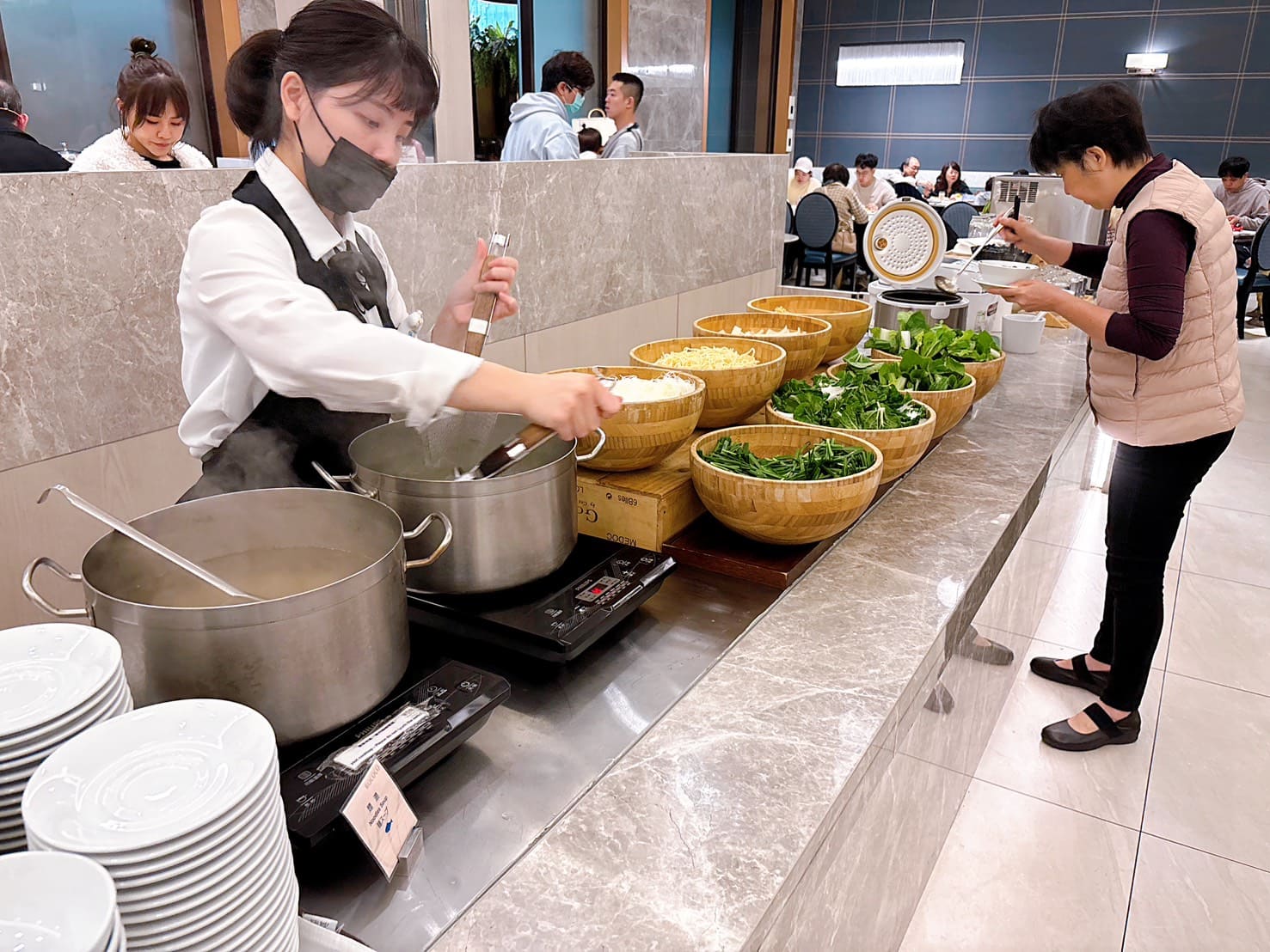 《中山區美食》漢普頓酒店洛可可茶苑，399元超便宜飯店早午餐吃到飽(價目表 訂位) @神農太太底家