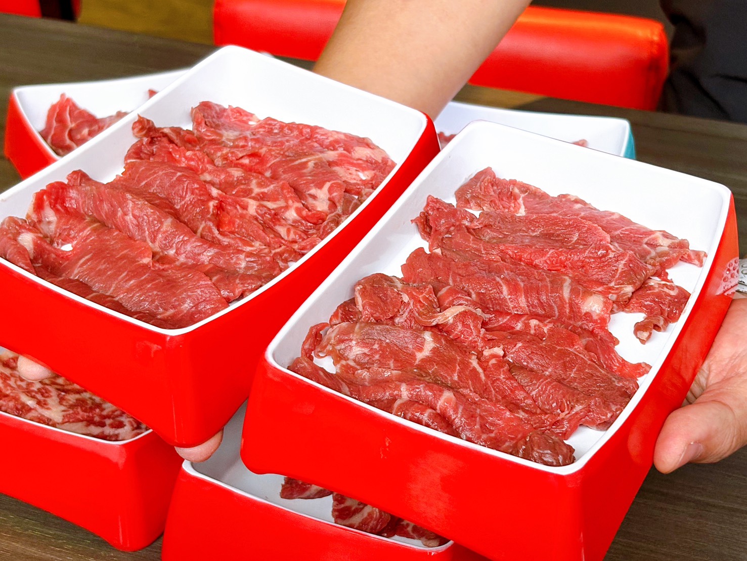 《桃園美食》大漠紅頂級蒙古鍋，溫體肉品質絕佳，單點品質吃到飽(菜單 價錢) @神農太太底家