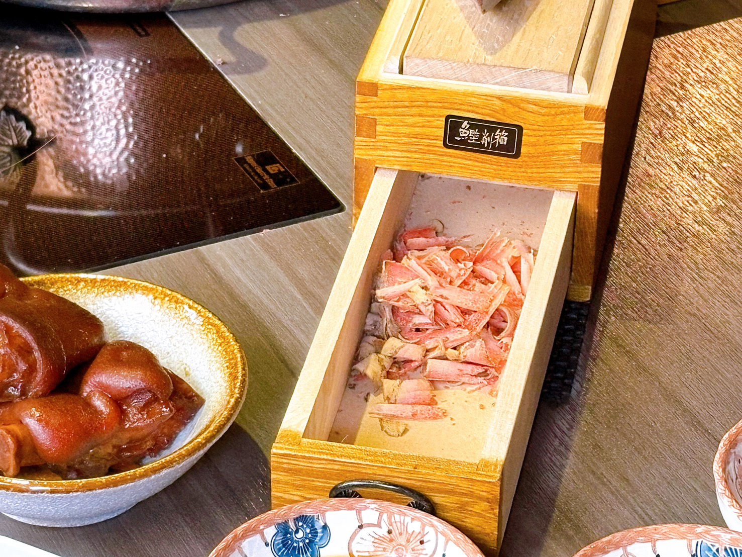 《桃園美食》大漠紅頂級蒙古鍋，溫體肉品質絕佳，單點品質吃到飽(菜單 價錢) @神農太太底家