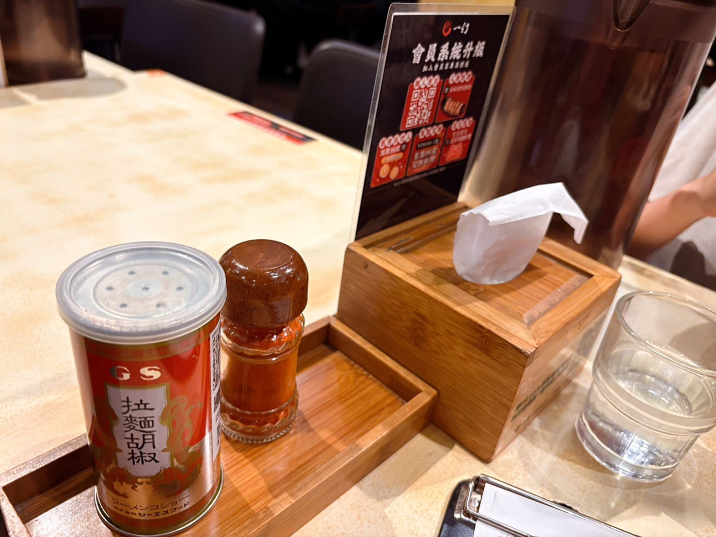《信義區美食》一幻拉麵台北信義店，北海道人氣拉麵蝦味湯頭超濃郁(菜單) @神農太太底家