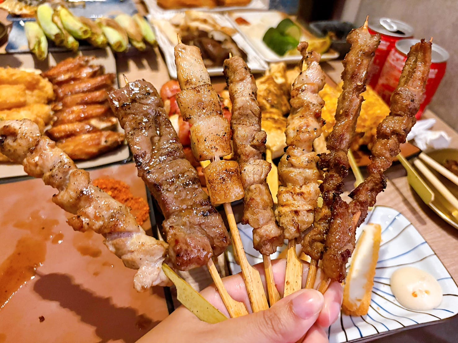 《中山美食》十二燒條通店，699元超猛不限時吃到飽居酒屋（菜單） @神農太太底家