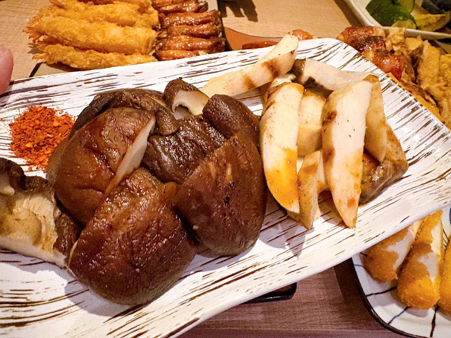 《中山美食》十二燒條通店，699元超猛不限時吃到飽居酒屋（菜單） @神農太太底家