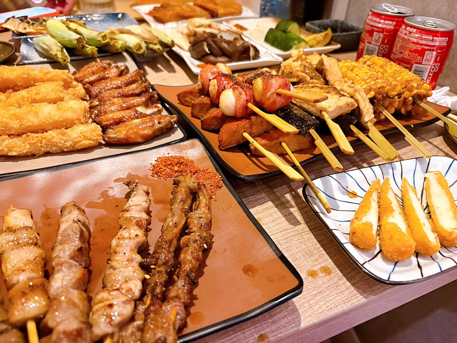 《中山美食》十二燒條通店，699元超猛不限時吃到飽居酒屋（菜單） @神農太太底家