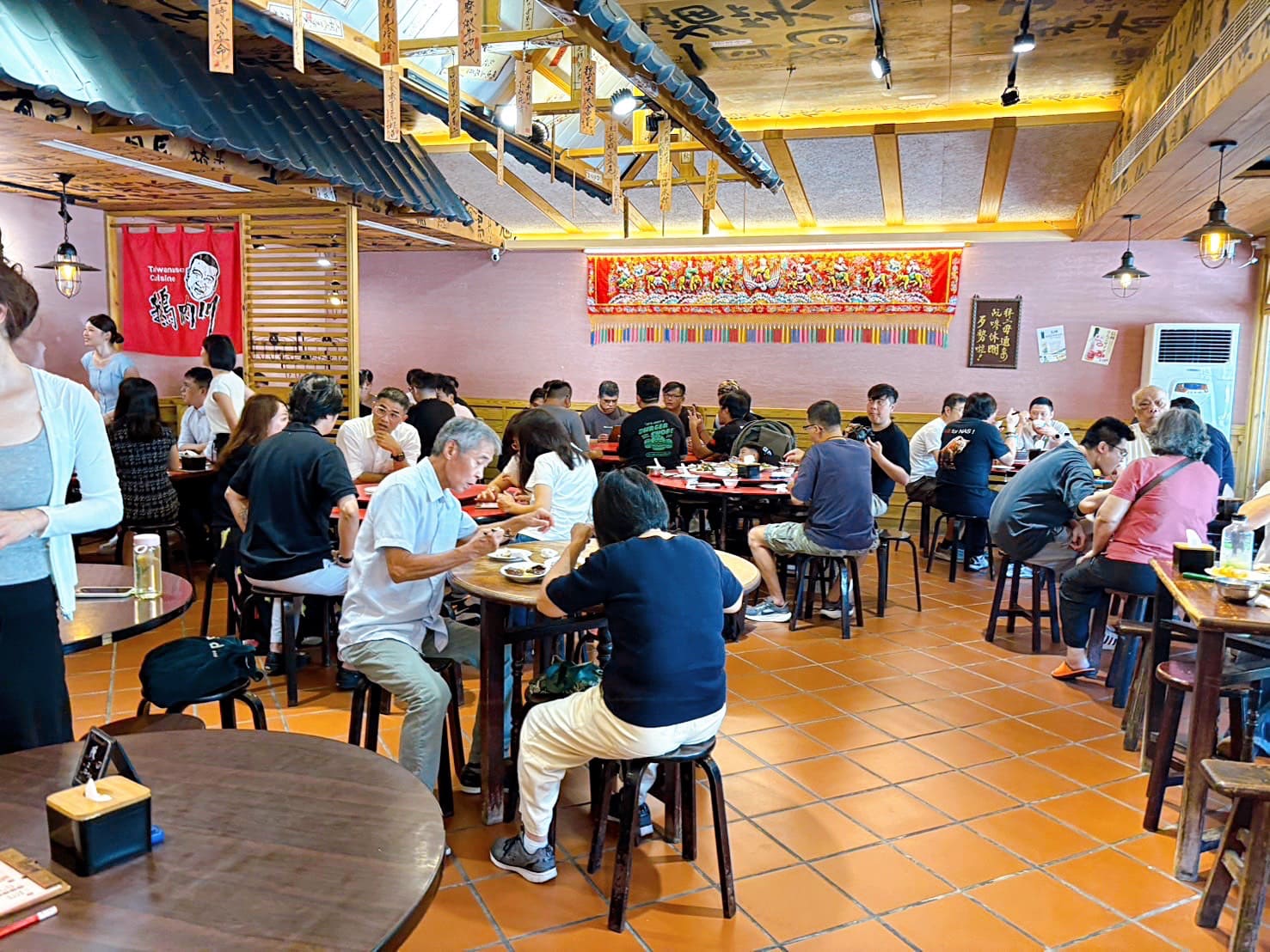 《士林美食》鵝肉川劍潭總店,超人氣熱炒300元芋頭米粉吃到飽(菜單) @神農太太底家 《士林美食》鵝肉川劍潭總店,超人氣熱炒300元芋頭米粉吃到飽(菜單) @神農太太底家