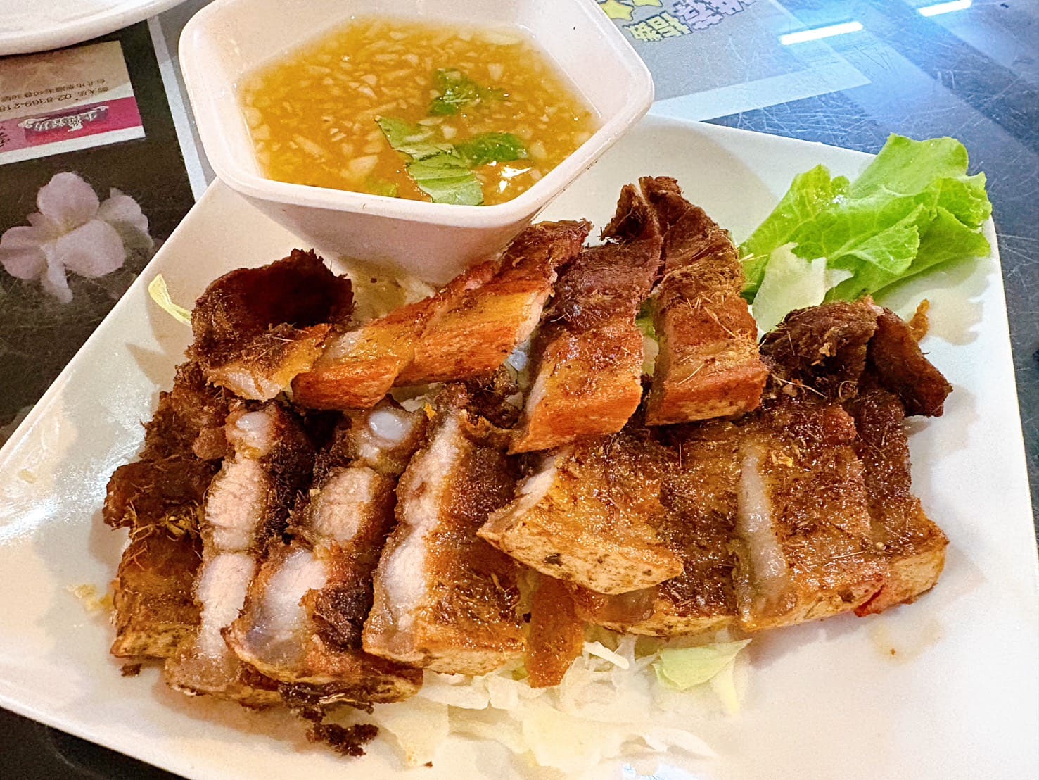 《師大夜市美食》雲南小鎮餐坊，599元泰國料理吃到飽超便宜(菜單) @神農太太底家