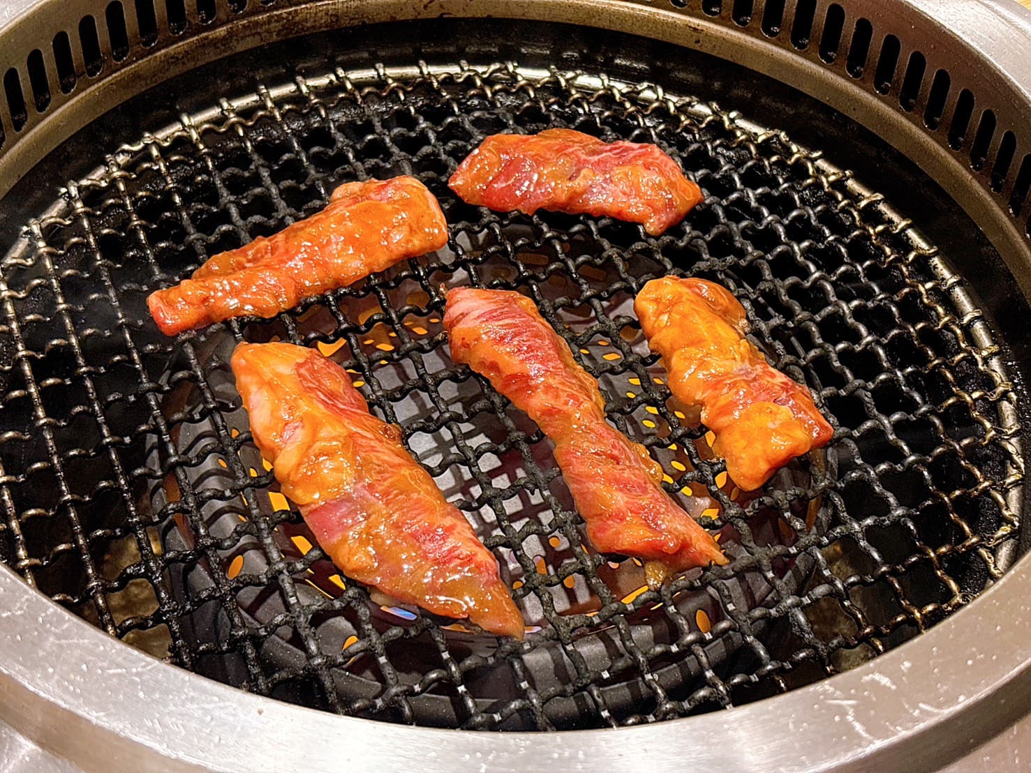 《名古屋美食》松阪牛燒肉一升瓶JR名古屋站，和牛名店可預約(菜單) @神農太太底家