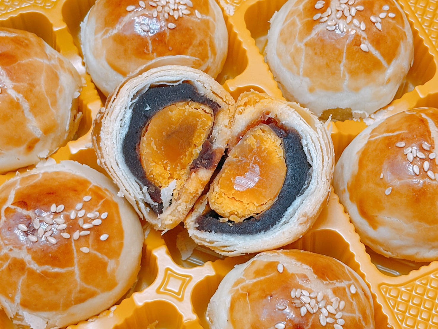 《苗栗美食》中油福利社蛋黃酥綠豆椪,隱藏版美味月餅(2026價目表) @神農太太底家 《苗栗美食》中油福利社蛋黃酥綠豆椪,隱藏版美味月餅(2026價目表) @神農太太底家