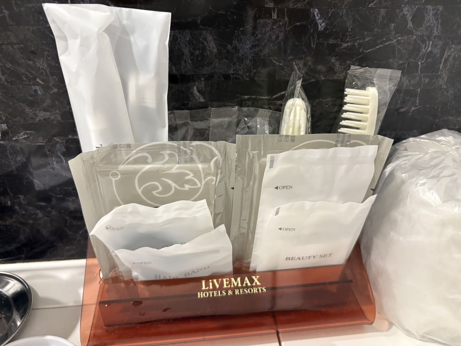 《名古屋住宿》天然溫泉飯店LiVEMAX PREMIUM名古屋丸之內，便宜還有天然溫泉和按摩椅 @神農太太底家